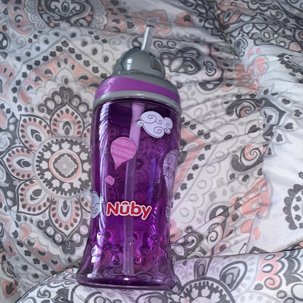 Plastic cup - Picture 2 of 2